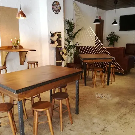 アパートホテル Buho House