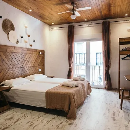 Buho House * バレンシア