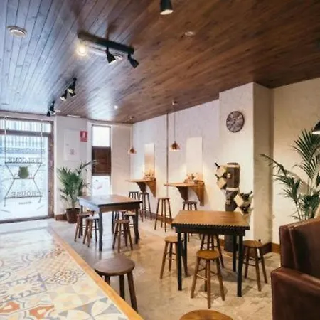 Buho House アパートホテル *