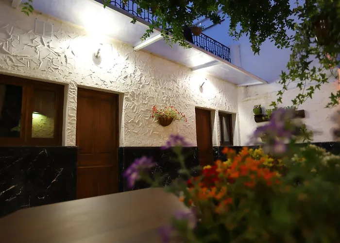 מלון דירות Buho House *